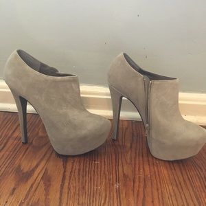 ShoeMint Mychele Suede Leather Booties - size 8